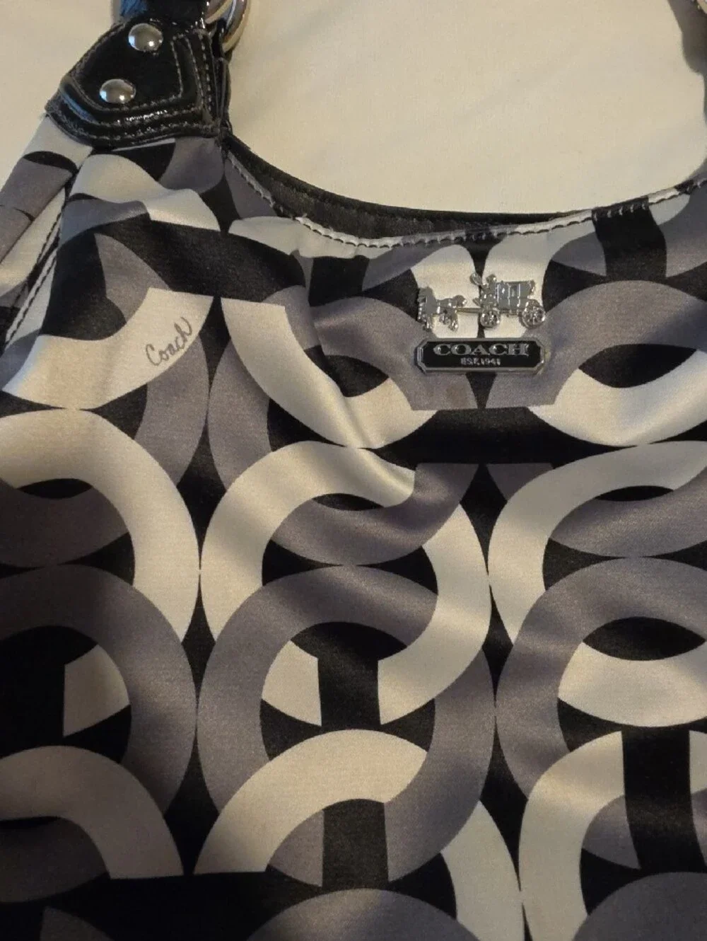 Coach daily print bold